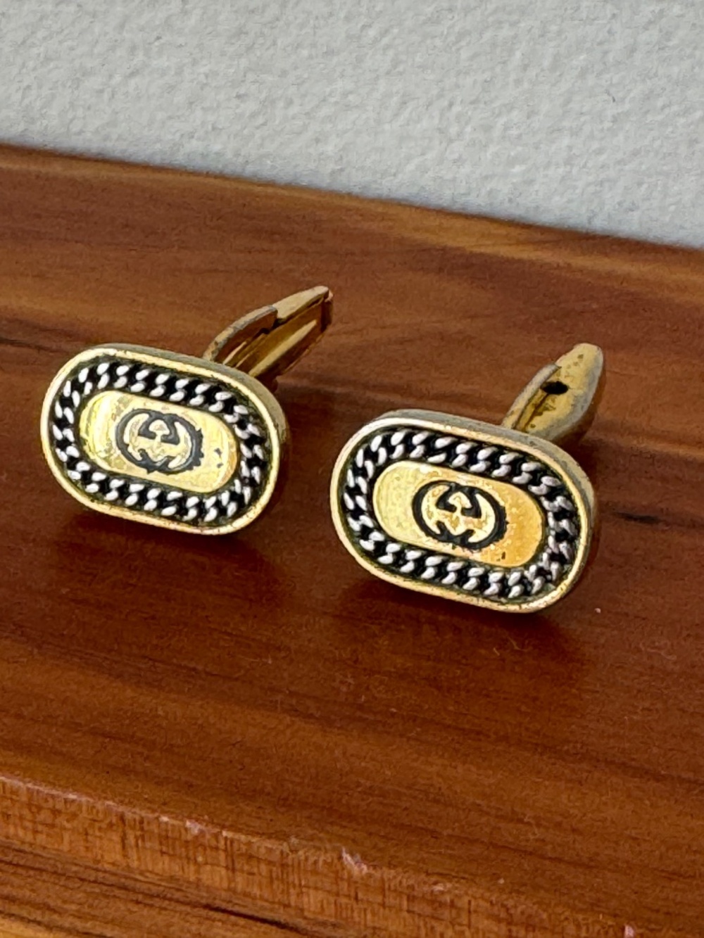 Vintage Gucci GG Cufflinks Gold Silver Tone Chain Detail